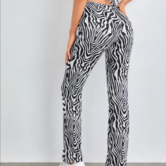 Sold - Picture 2 of 4